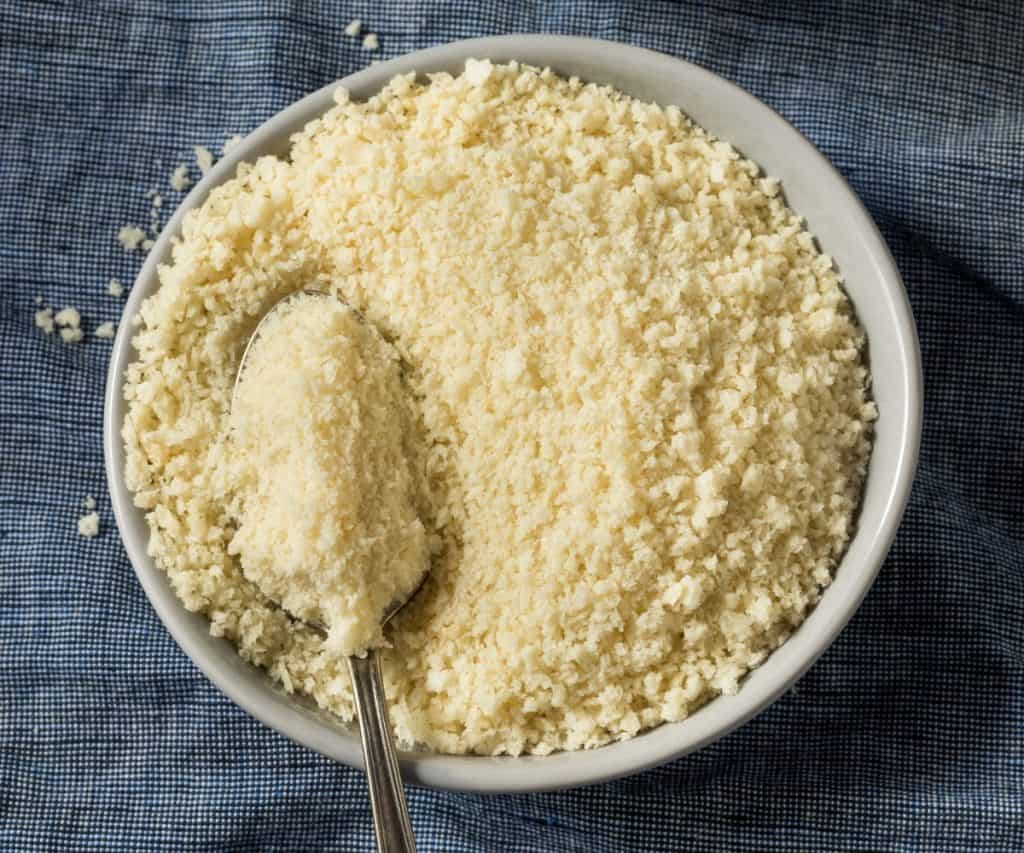 course bread crumbs in bowl